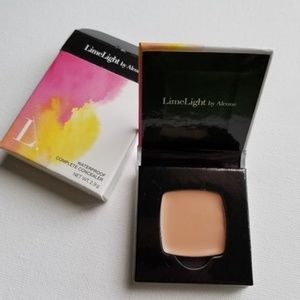 NEW Waterproof Complete Concealer #03